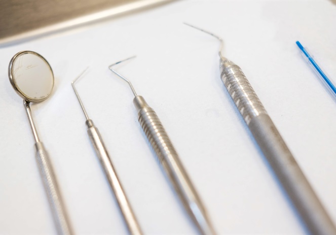 Providers of illegal tooth whitening prosecuted by GDC