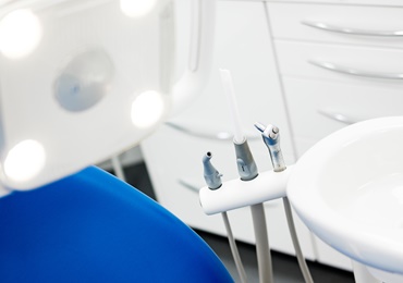 Image of dentist chair and light