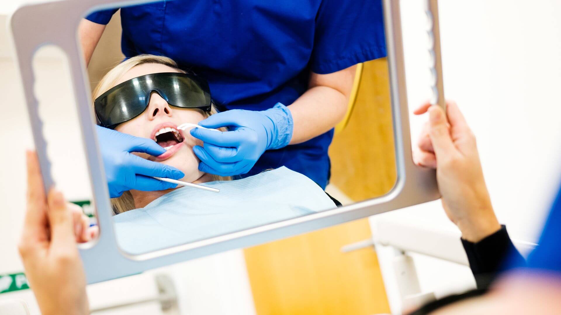GDC-Banbury-25599 Dentist with patient